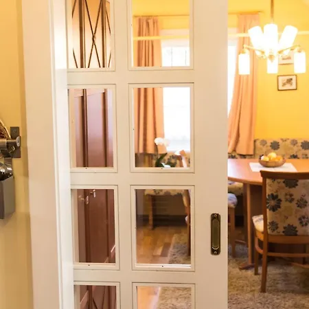 Schlossgut Gundersdorf ファームステイ *