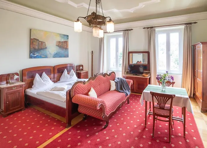 Farm stay Schlossgut Gundersdorf Klagenfurt am Woerthersee