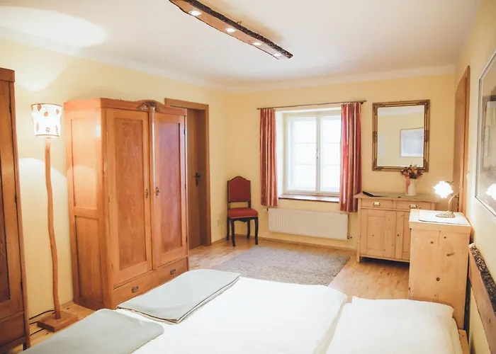 Schlossgut Gundersdorf Farm stay *